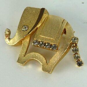 Vintage Good Luck Elephant Brooch Decorative Costume Jewelry